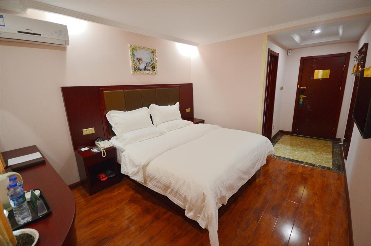 שניאנג Greentree Inn Beihang Commercial Street Express Hotel מראה חיצוני תמונה