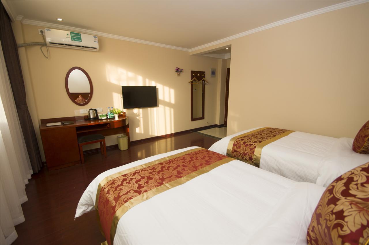 שניאנג Greentree Inn Beihang Commercial Street Express Hotel מראה חיצוני תמונה