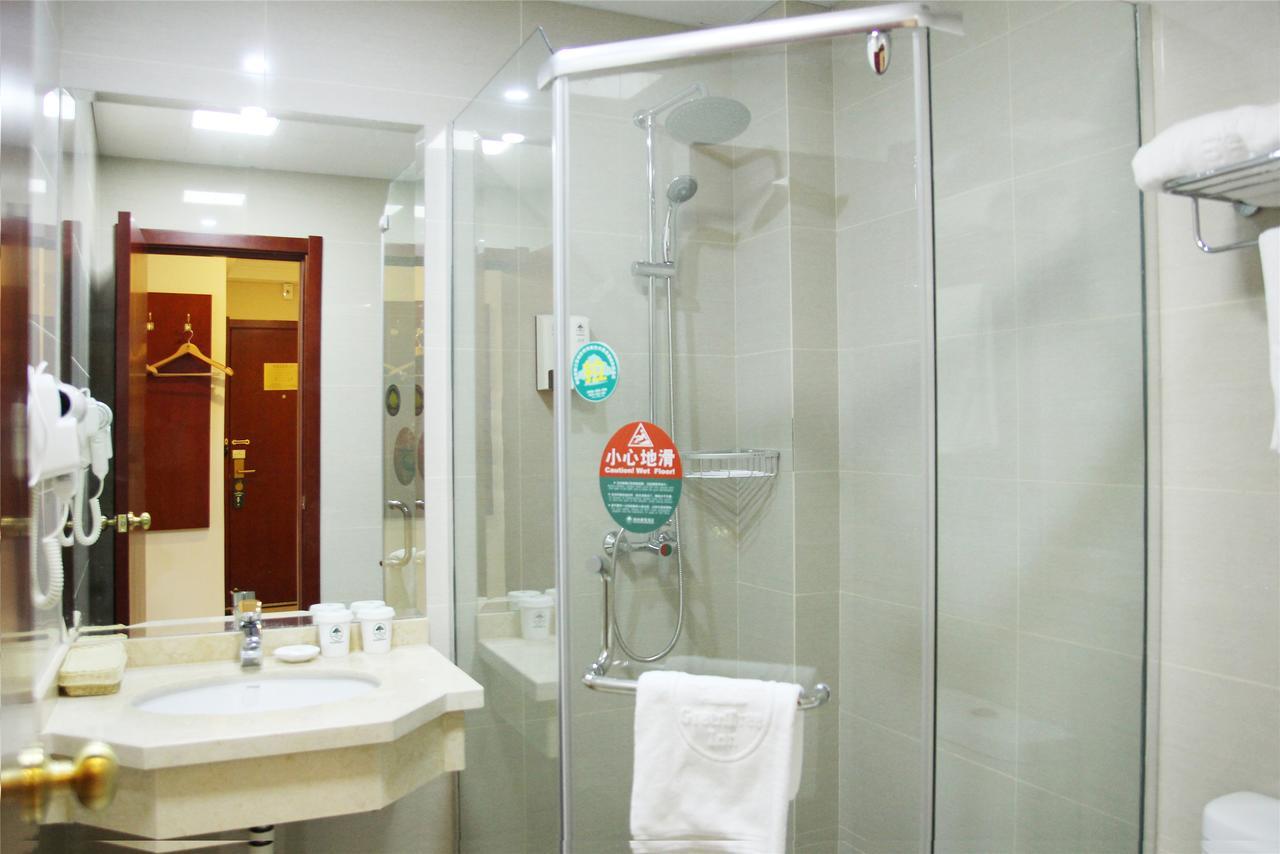 שניאנג Greentree Inn Beihang Commercial Street Express Hotel מראה חיצוני תמונה