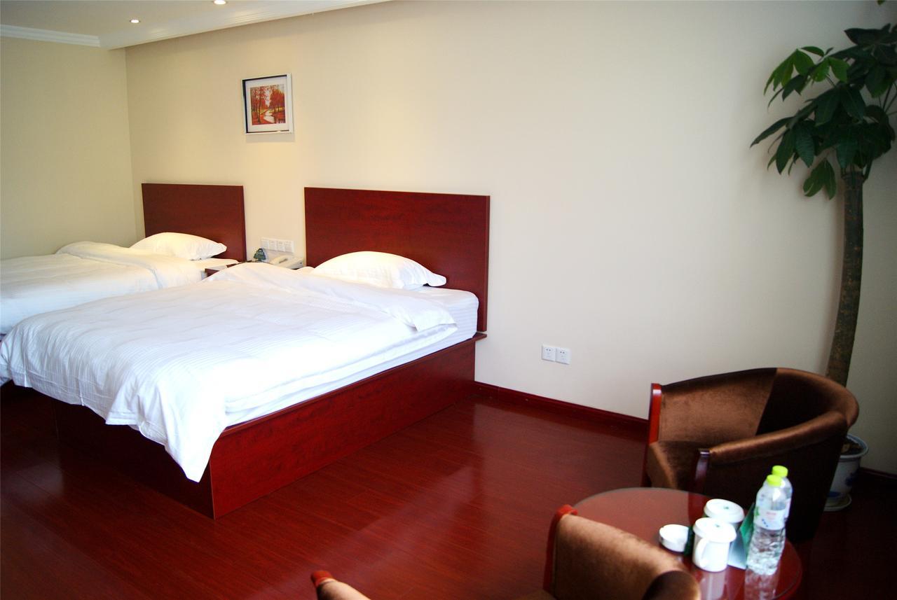 שניאנג Greentree Inn Beihang Commercial Street Express Hotel מראה חיצוני תמונה
