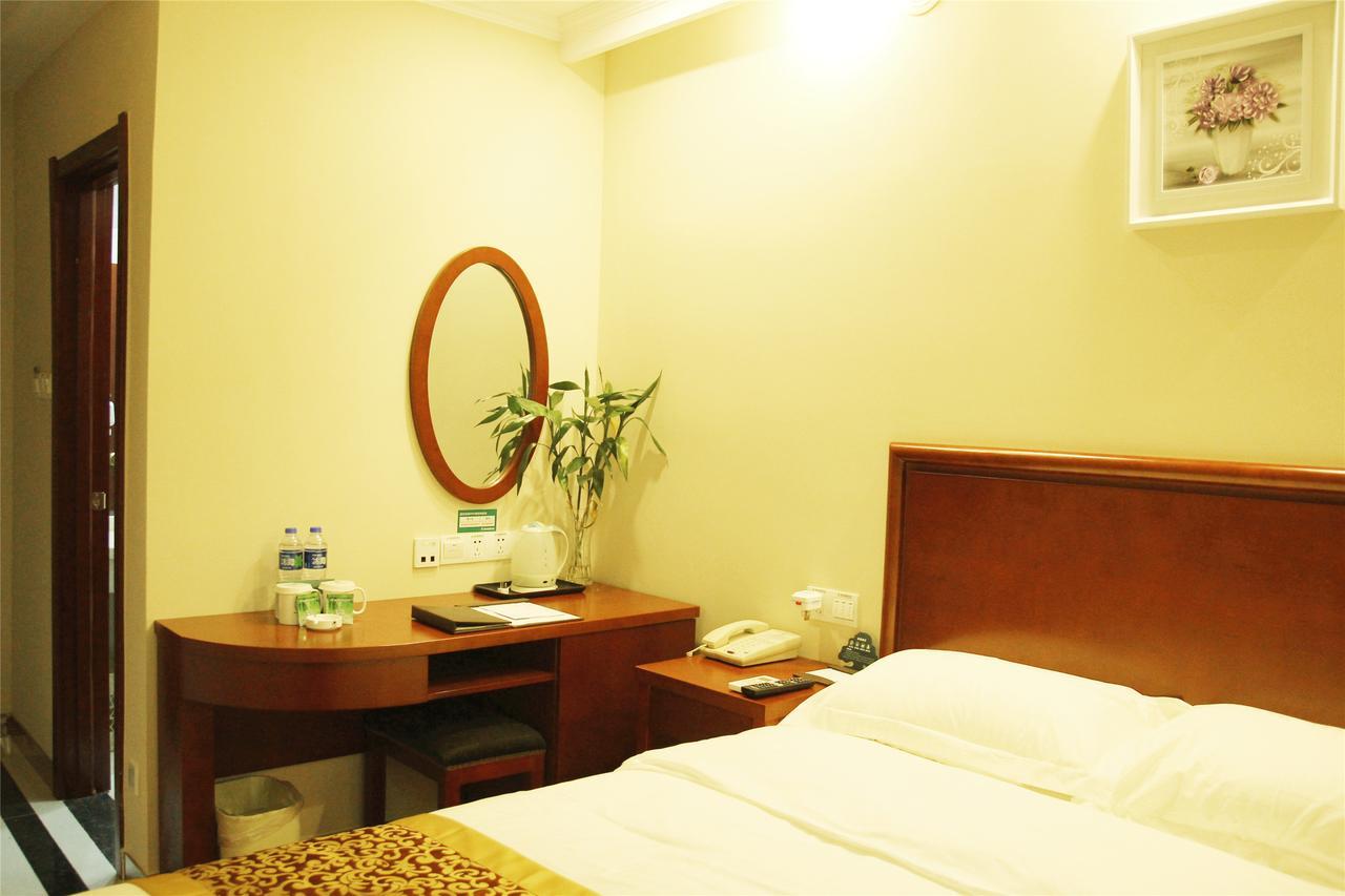 שניאנג Greentree Inn Beihang Commercial Street Express Hotel מראה חיצוני תמונה